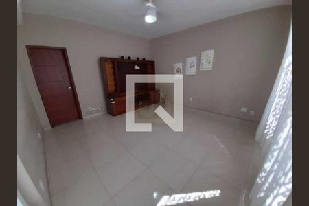 Casa à venda com 3 quartos, 197m² em Olaria, Rio de Janeiro