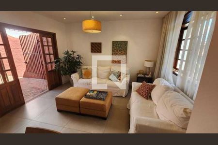 Casa à venda com 4 quartos, 384m² em Jardim Guanabara, Rio de Janeiro