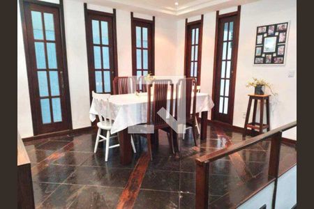 Casa à venda com 4 quartos, 283m² em Jardim Guanabara, Rio de Janeiro