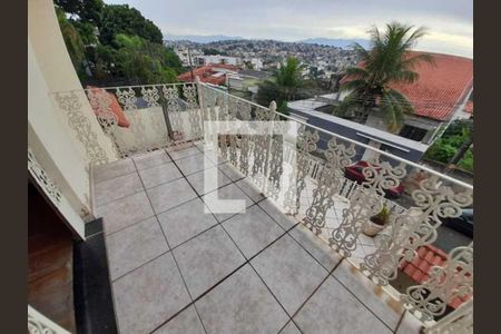 Casa à venda com 4 quartos, 334m² em Jardim Guanabara, Rio de Janeiro