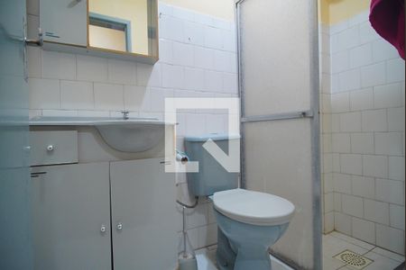 Banheiro de apartamento à venda com 2 quartos, 67m² em Petrópolis, Porto Alegre