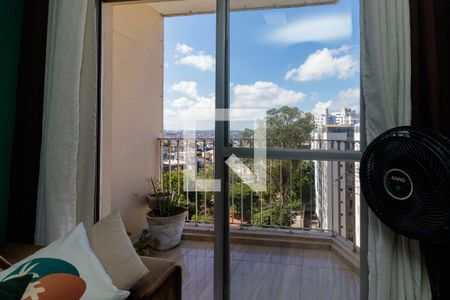 Sala vista de apartamento à venda com 4 quartos, 145m² em Parque Tomas Saraiva, São Paulo