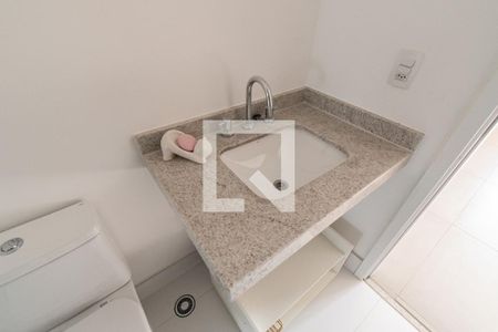 Banheiro de kitnet/studio à venda com 1 quarto, 34m² em Vila Mariana, São Paulo