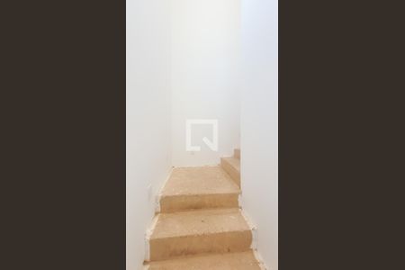 Escada de casa de condomínio à venda com 3 quartos, 220m² em Loteamento Alphaville Campinas, Campinas