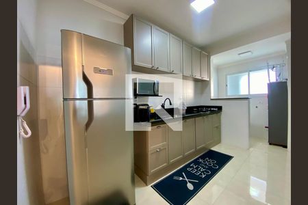 Cozinha de apartamento para alugar com 2 quartos, 114m² em Maracanã, Praia Grande