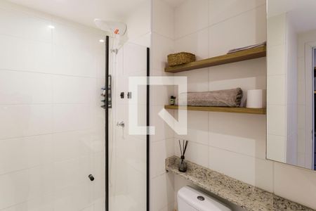 Banheiro de kitnet/studio para alugar com 1 quarto, 24m² em Vila Olímpia, São Paulo