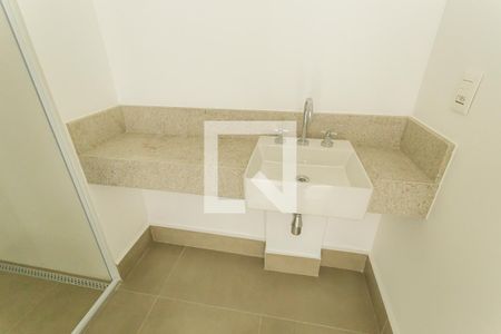 Banheiro de apartamento para alugar com 1 quarto, 53m² em Indianópolis, São Paulo