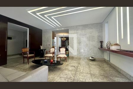 Sala de casa à venda com 3 quartos, 287m² em Serra, Belo Horizonte