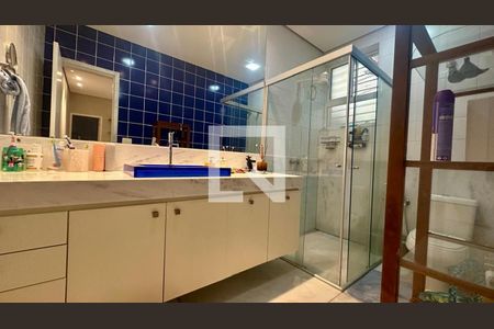 Banheiro de casa à venda com 3 quartos, 287m² em Serra, Belo Horizonte