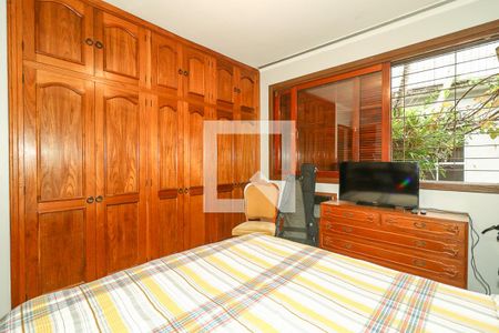 Quarto 1 de casa à venda com 3 quartos, 226m² em Jardim Sabará, Porto Alegre