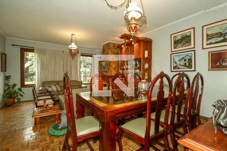 Sala de casa à venda com 3 quartos, 226m² em Jardim Sabará, Porto Alegre