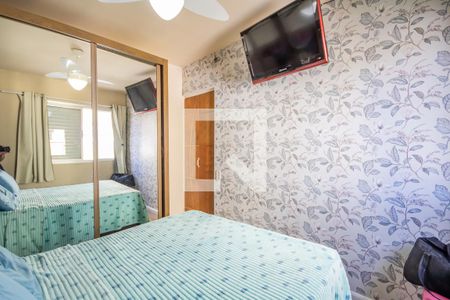 Quarto 2 de apartamento para alugar com 2 quartos, 48m² em Vl Ayrosa, Osasco