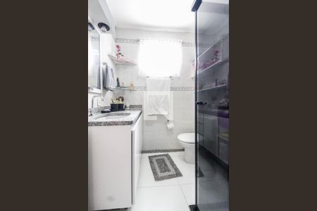Banheiro de apartamento à venda com 2 quartos, 64m² em Jardim Paraiso, São Paulo