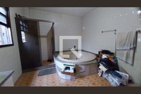 Casa à venda com 5 quartos, 605m² em São Francisco, Niterói