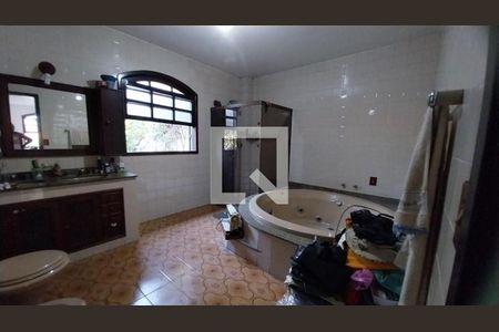 Casa à venda com 5 quartos, 605m² em São Francisco, Niterói
