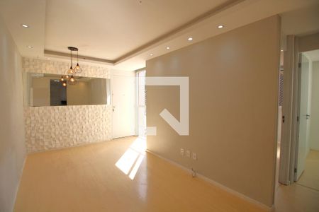 Sala de apartamento para alugar com 2 quartos, 45m² em Taquara, Rio de Janeiro