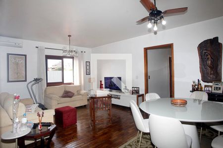 Sala de apartamento à venda com 3 quartos, 116m² em Petrópolis, Porto Alegre