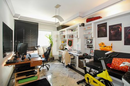 Sala de Tv de apartamento à venda com 2 quartos, 188m² em Pinheiros, São Paulo