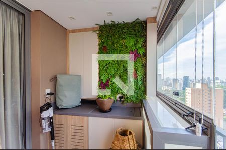 Apartamento à venda com 68m², 2 quartos e 1 vagaÁrea de Serviço