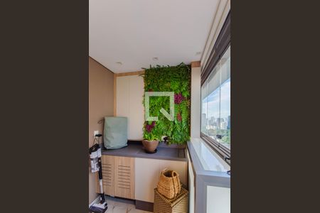 Apartamento à venda com 68m², 2 quartos e 1 vagaÁrea de Serviço