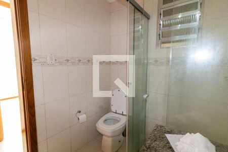 Banheiro de apartamento para alugar com 1 quarto, 44m² em Partenon, Porto Alegre