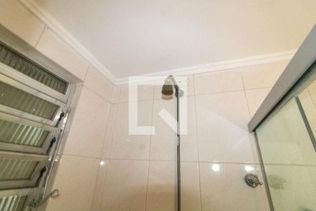Banheiro de apartamento para alugar com 1 quarto, 44m² em Partenon, Porto Alegre