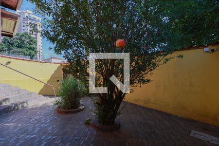 Jardim de casa à venda com 4 quartos, 212m² em Chora Menino, São Paulo