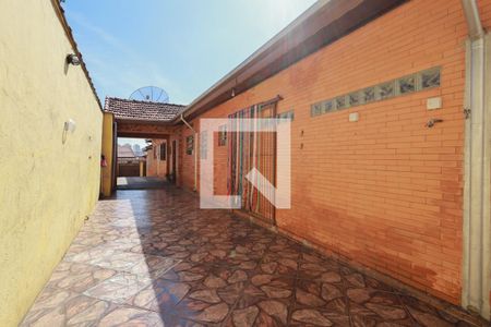 Garagem de casa à venda com 4 quartos, 212m² em Chora Menino, São Paulo