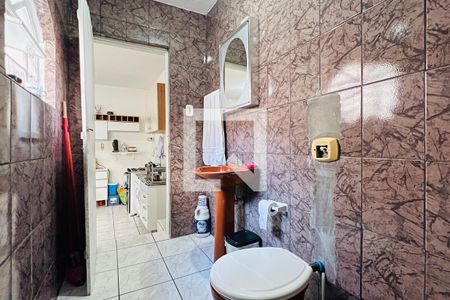 Banheiro 1 de casa à venda com 8 quartos, 190m² em Jardim Santa Cecilia, Guarulhos