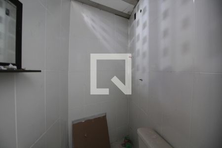 Banheiro de kitnet/studio à venda com 1 quarto, 24m² em Taquara, Rio de Janeiro