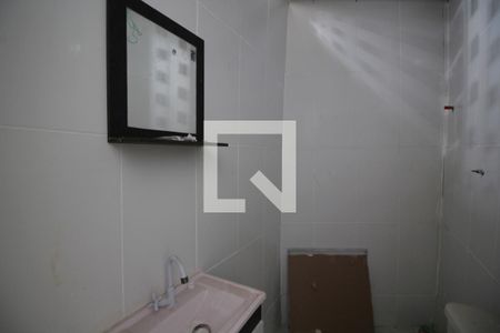 Banheiro de kitnet/studio à venda com 1 quarto, 24m² em Taquara, Rio de Janeiro