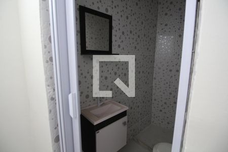Banheiro de kitnet/studio à venda com 1 quarto, 27m² em Taquara, Rio de Janeiro