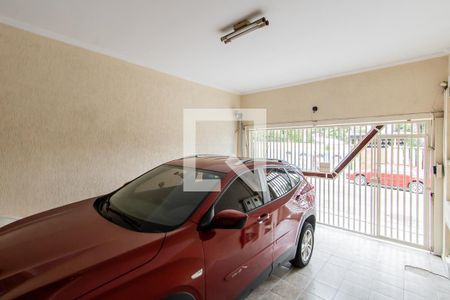 Garagem de casa à venda com 3 quartos, 178m² em Vila Nhocuné, São Paulo