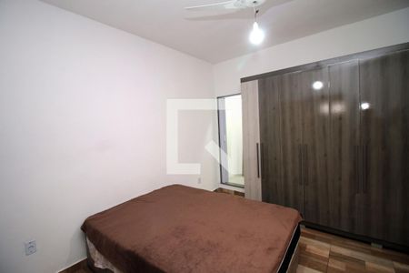 Quarto de casa à venda com 1 quarto, 102m² em Penha, Rio de Janeiro