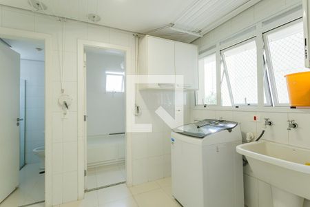 Área de Serviço de apartamento à venda com 3 quartos, 226m² em Vila Nova Conceição, São Paulo