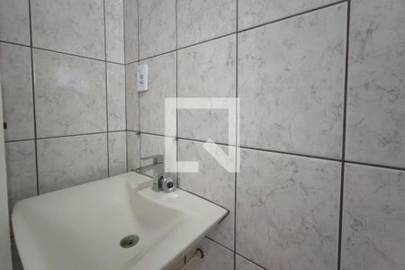 Banheiro Suíte de casa para alugar com 2 quartos, 220m² em Parque Santa Bárbara, Campinas