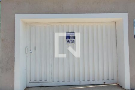 PLACA INSTALADA NA FACHADA de casa à venda com 2 quartos, 220m² em Parque Santa Bárbara, Campinas