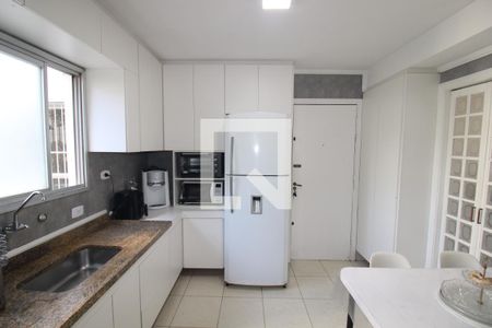 Cozinha de apartamento à venda com 3 quartos, 100m² em Jardim das Laranjeiras, São Paulo