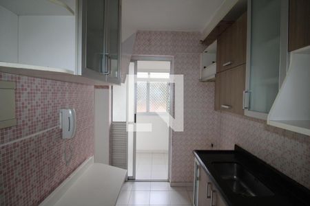 Cozinha de apartamento à venda com 2 quartos, 48m² em Vila Roque, São Paulo
