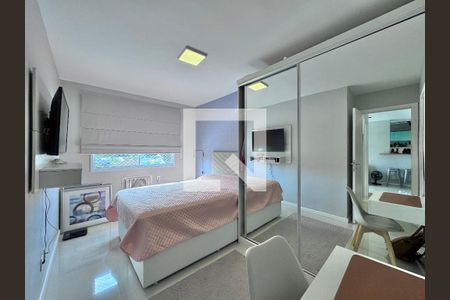 Suíte de apartamento à venda com 2 quartos, 64m² em Recreio dos Bandeirantes, Rio de Janeiro