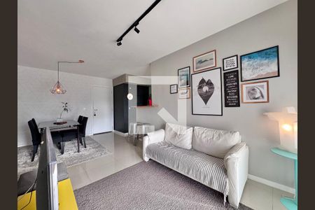 Sala de apartamento à venda com 2 quartos, 64m² em Recreio dos Bandeirantes, Rio de Janeiro