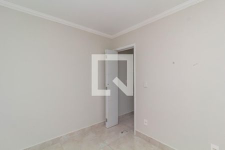 Quarto 12 de apartamento para alugar com 2 quartos, 52m² em Vila Taquari, São Paulo