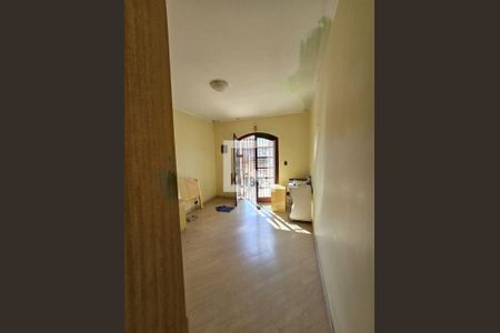 Casa à venda com 4 quartos, 179m² em Vila Gomes, São Paulo