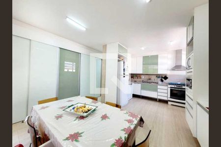Casa à venda com 3 quartos, 218m² em Engenho de Dentro, Rio de Janeiro