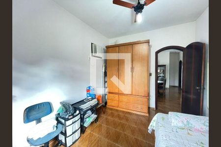 Casa à venda com 4 quartos, 300m² em Piratininga, Niterói