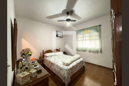 Casa à venda com 4 quartos, 300m² em Piratininga, Niterói