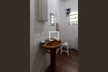 Banheiro de casa à venda com 2 quartos, 300m² em Vila Ré, São Paulo