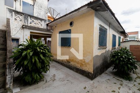 Quintal de casa à venda com 2 quartos, 300m² em Vila Ré, São Paulo
