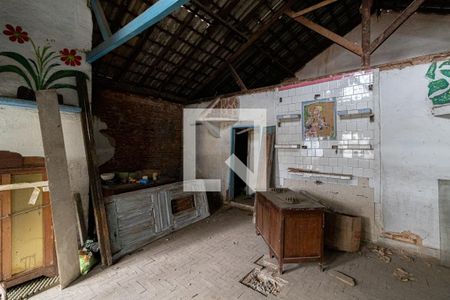 Quintal de casa à venda com 2 quartos, 300m² em Vila Ré, São Paulo