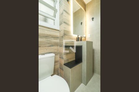 Banheiro Social de apartamento à venda com 3 quartos, 178m² em Petrópolis, Porto Alegre